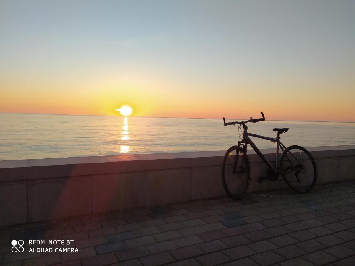 Seaside Apartment Kobuleti ภายนอก รูปภาพ