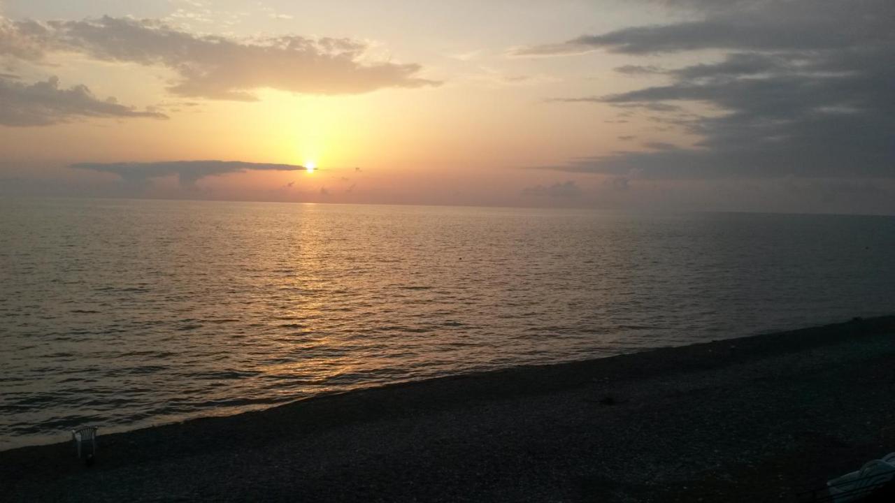 Seaside Apartment Kobuleti ภายนอก รูปภาพ